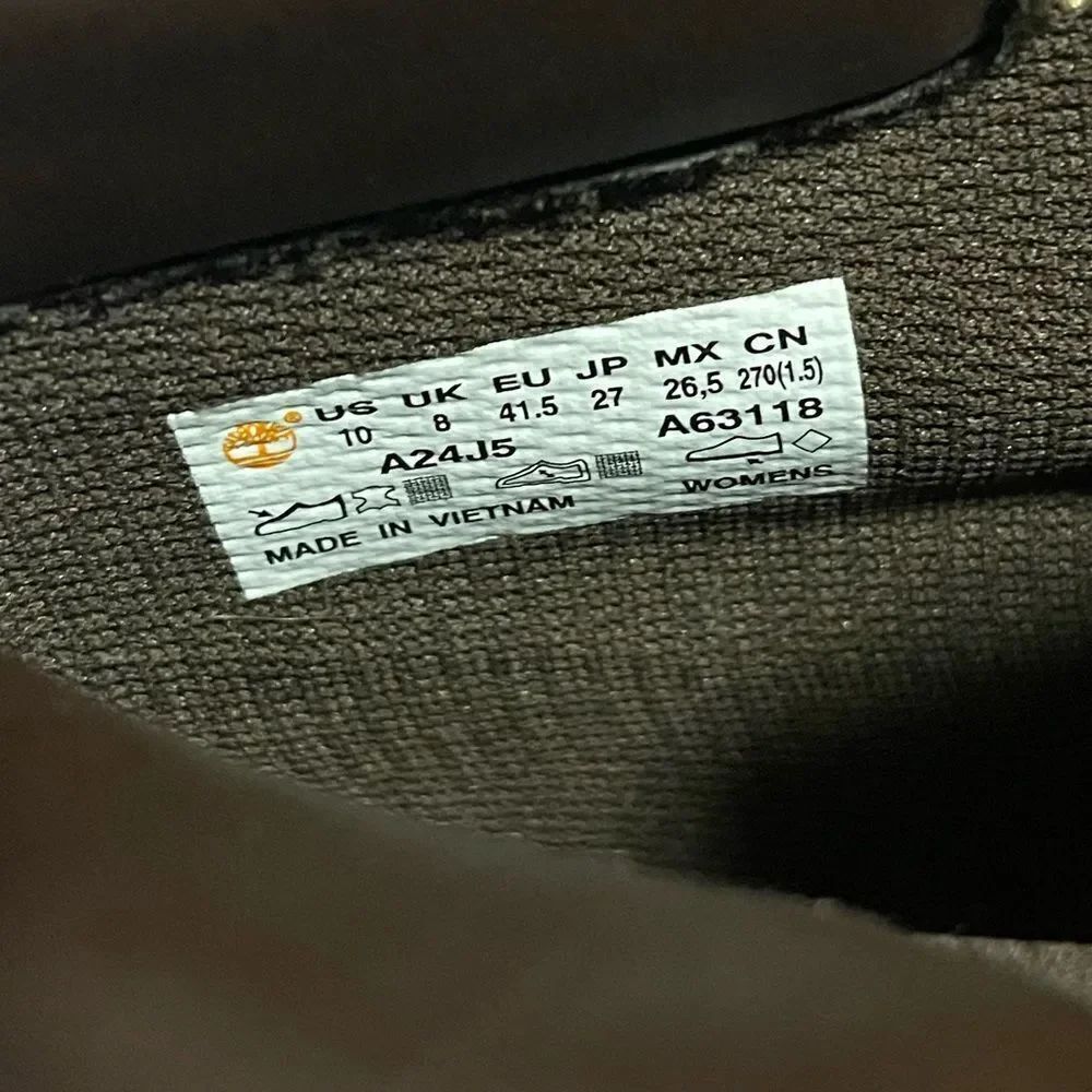Women’s Timberlands - Picture 8 of 8